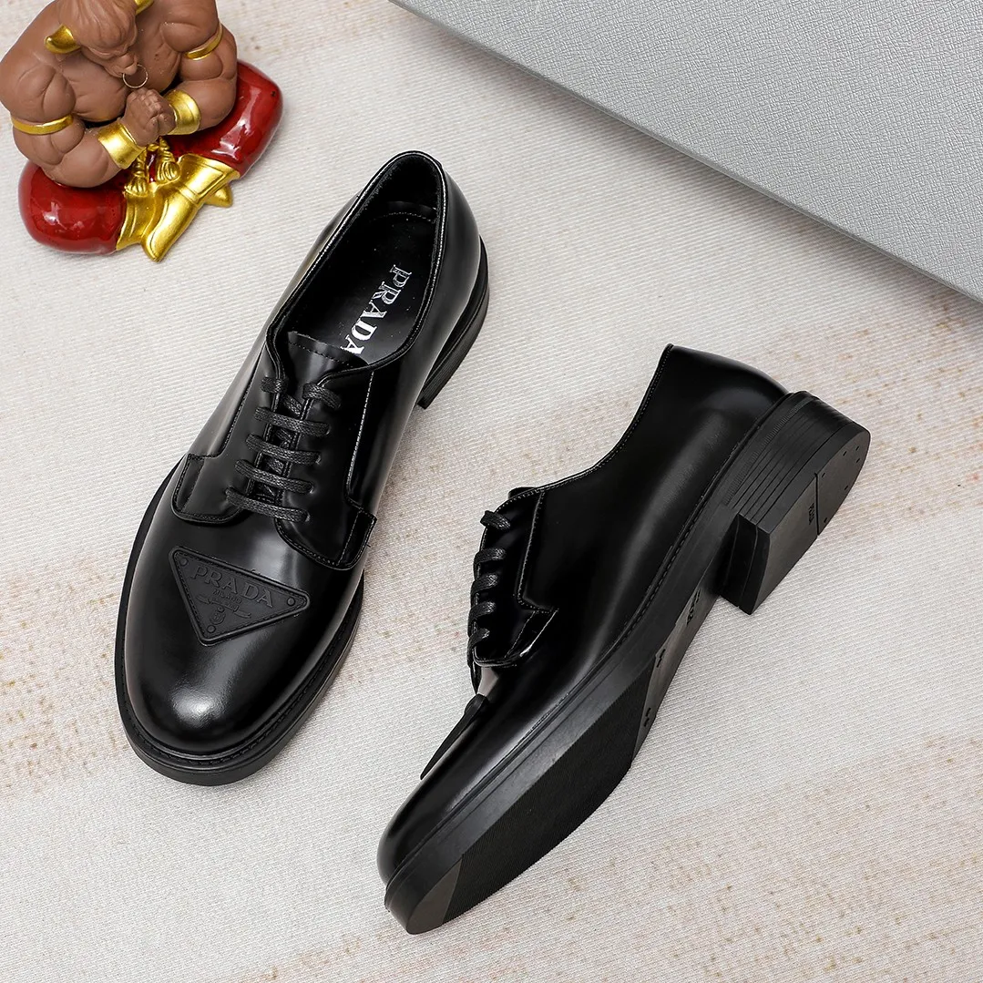 Men's shoes 💰620 💰💰🎩🎩【Prada】Counter 1:1⬆️original reproduction, absolute quality🆗original outsole, high-quality imported rubber, wear-resistant and non-slip, never degummed, upper material: imported first-layer cowhide➕anti-slip foam outsole, official website material, inner material: water-dyed leather lining, 3 colors available! Code number 38-44 (45. Can be customized)